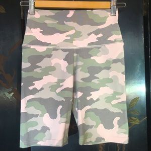 Aerie Chill High Waisted Bike Short  Pink Camo NWT